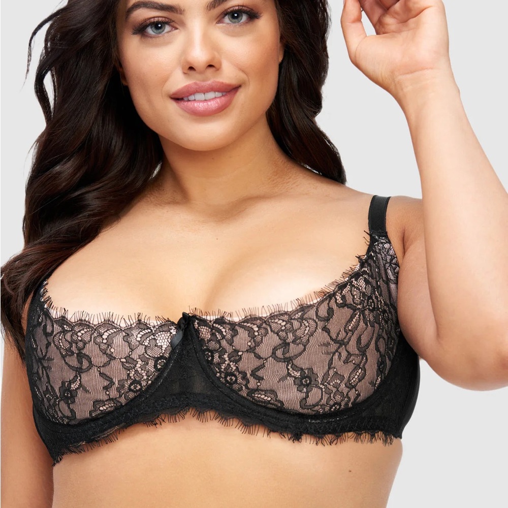 Frederick’s of Hollywood Mindy Open Cup Full Figure Bra